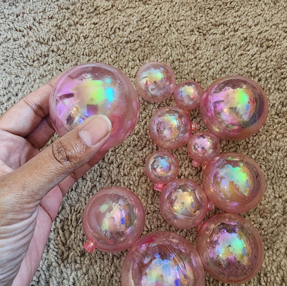 Cake decorations - Picture 2 of 3